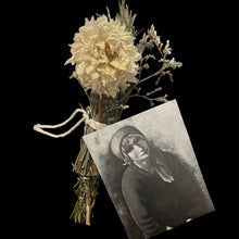 Load image into Gallery viewer, Grandma Smudge