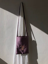 Load image into Gallery viewer, Bestiario di Minuti Emblemi #2