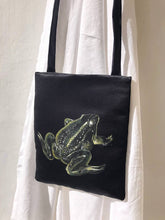 Load image into Gallery viewer, Bestiario di Minuti Emblemi #4