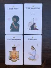 Load image into Gallery viewer, GOLD LYRE tarots